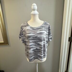 Cato Gray Camo Short Sleeve Tee. Size Large